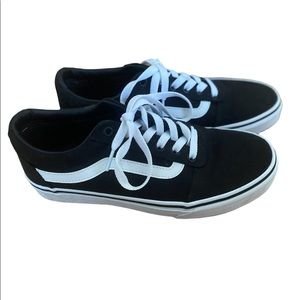 Vans Womens 8.5 Black and White